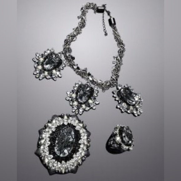 RARE Authentic Swarovski large black diamond Collar necklace. - Picture 8 of 16